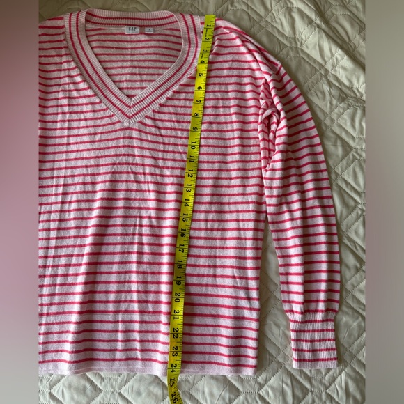 GAP S Pink Striped Linen Blend v-neck Sweater - Picture 9 of 9